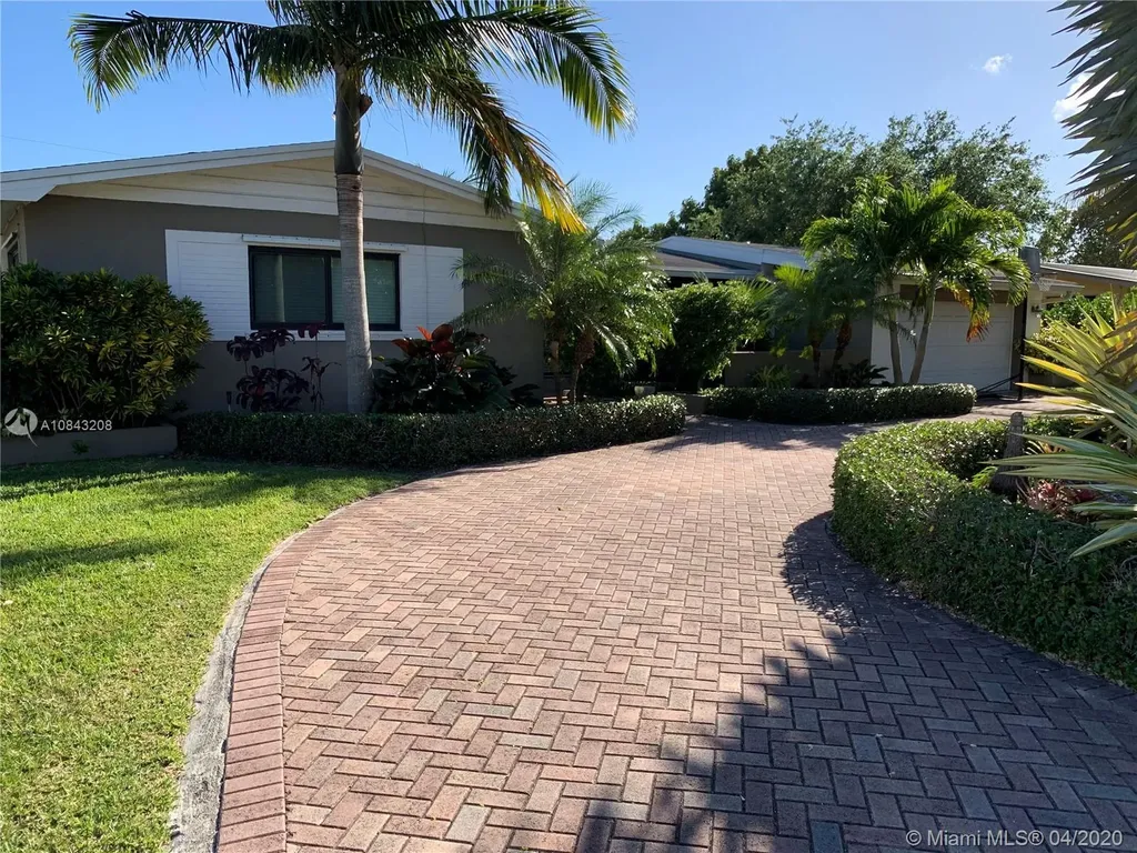 8460 SW 185th Street Cutler Bay FL 33157