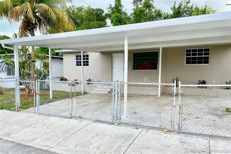 1620 NW 51st Street Miami FL 33142