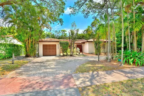 6907 Trionfo Street Coral Gables FL 33146