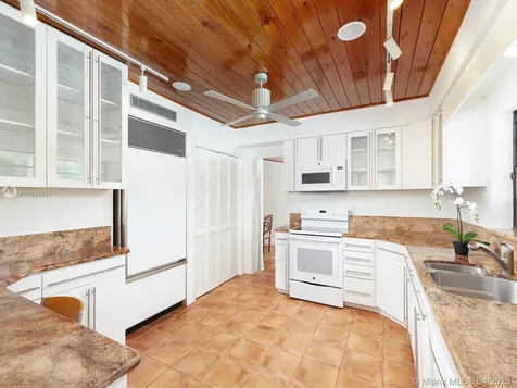 545 Alminar Avenue Coral Gables FL 33146