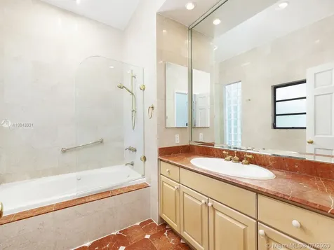 545 Alminar Avenue Coral Gables FL 33146