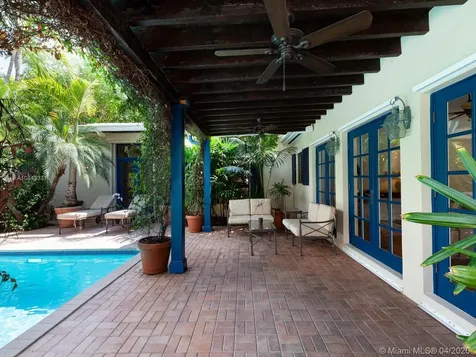 545 Alminar Avenue Coral Gables FL 33146