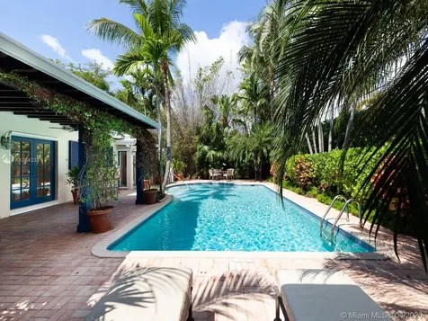 545 Alminar Avenue Coral Gables FL 33146
