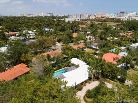 545 Alminar Avenue Coral Gables FL 33146