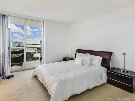 1800 Sunset Harbour Drive Miami Beach FL 33139