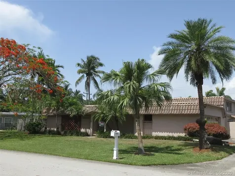 18460 SW 83rd Court Cutler Bay FL 33157
