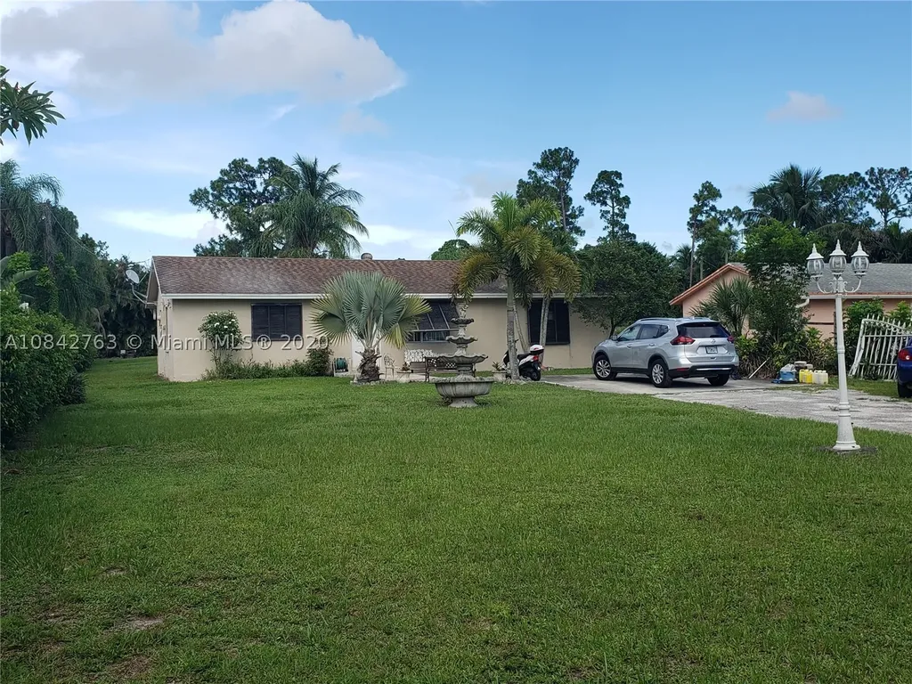 5088 2nd Road Lake Worth FL 33467