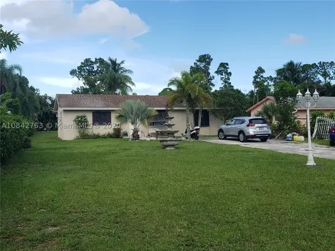 5088 2nd Road Lake Worth FL 33467