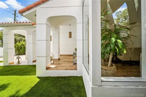 1723 Tigertail Avenue Miami FL 33133