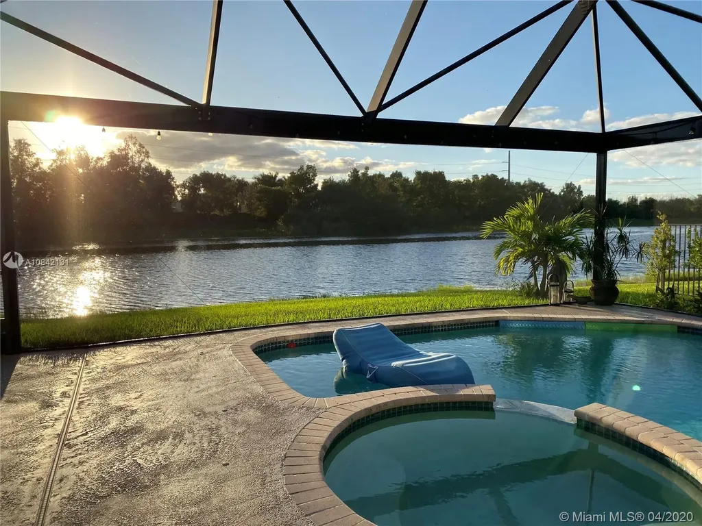 2551 Jardin Lane Weston FL 33327