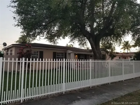 7470 SW 30th Terrace Miami FL 33155