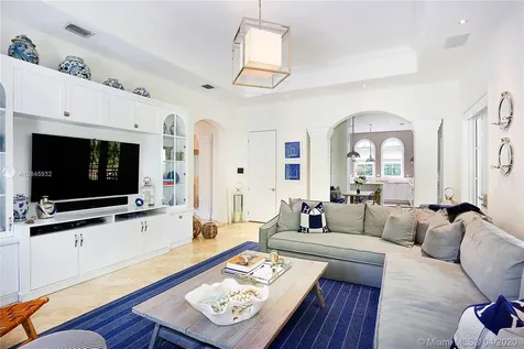 1161 Tiara Court Coral Gables FL 33134