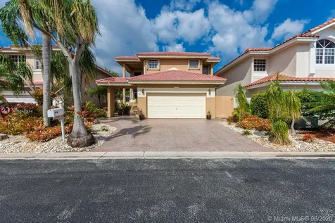 2130 NW 99th Avenue Pembroke Pines FL 33024