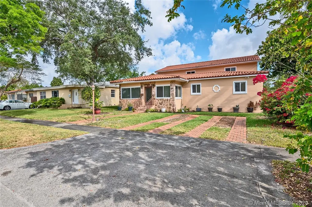 6347 NW 39th Terrace Virginia Gardens FL 33166