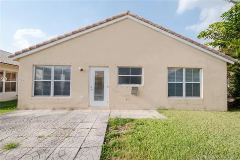 20840 NW 18th Street Pembroke Pines FL 33029