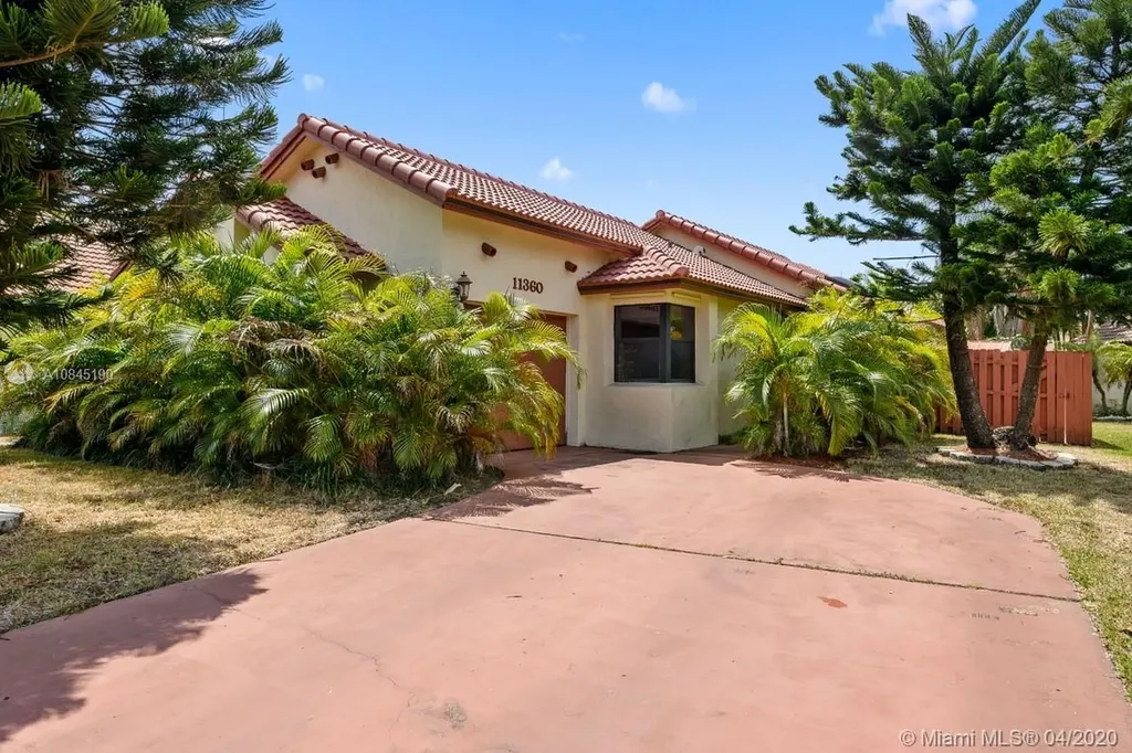 11360 SW 8th Place Pembroke Pines FL 33025
