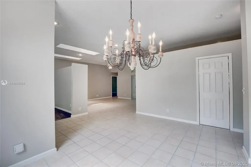 1076 Wild Cherry Lane Wellington FL 33414