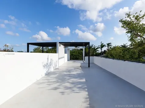 6033 SW 76th Street South Miami FL 33143