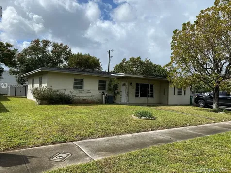 4600 NW 168th Terrace Miami Gardens FL 33055