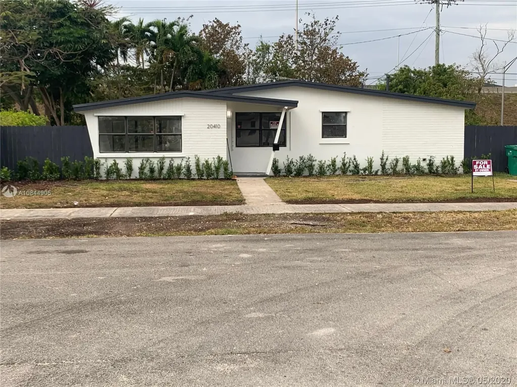 20410 SW 106th Court Cutler Bay FL 33189