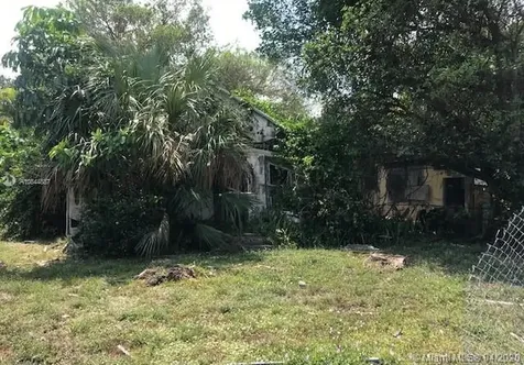 2932 NW 93rd Street Miami FL 33147