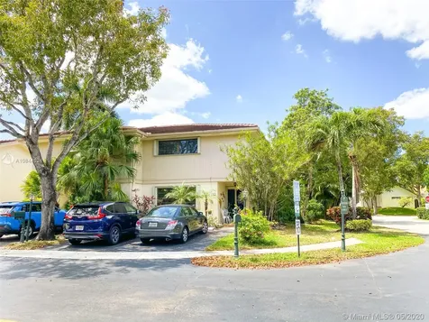 701 SW 88th Terrace Plantation FL 33324