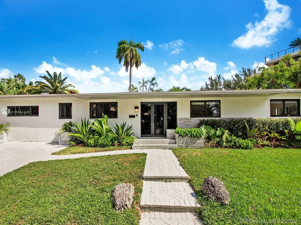 1631 S Bayshore Court Coconut Grove FL 33133