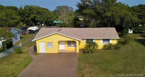 110 Essex Drive Fort Pierce FL 34946