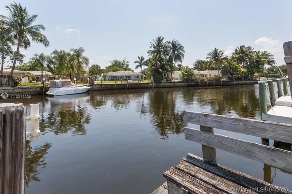 1640 SW 55th Avenue Plantation FL 33317