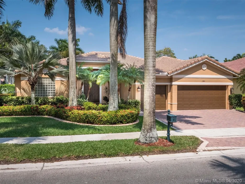 1780 Harbor Pointe Circle Weston FL 33327