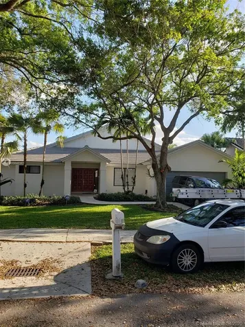 8548 Glencairn Lane Miami Lakes FL 33016
