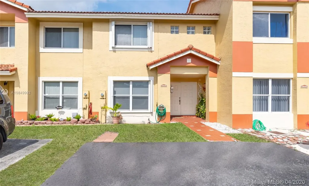 19038 NW 52nd Place Miami Gardens FL 33055