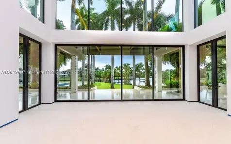 650 Casuarina Concourse Coral Gables FL 33143