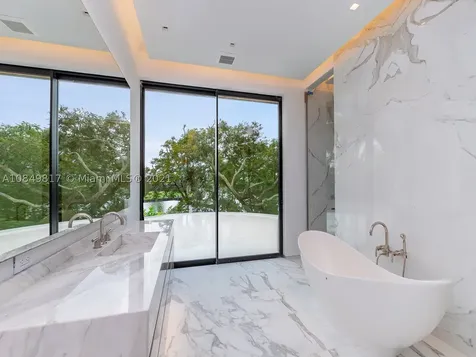 650 Casuarina Concourse Coral Gables FL 33143