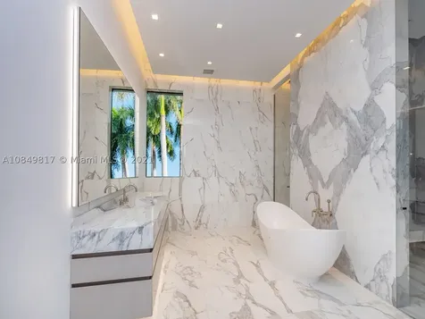 650 Casuarina Concourse Coral Gables FL 33143