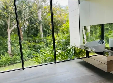 650 Casuarina Concourse Coral Gables FL 33143