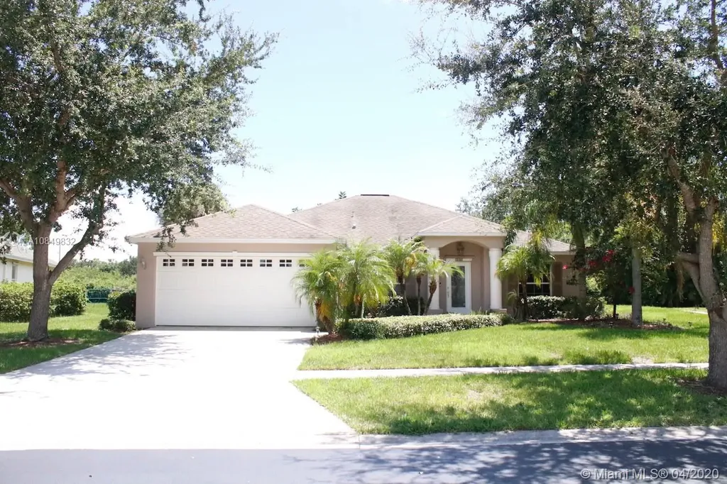 348 SW Panther Trace Port St. Lucie FL 34953