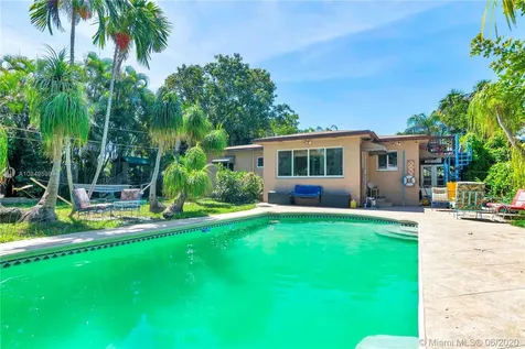 2637 Cleveland Street Hollywood FL 33020