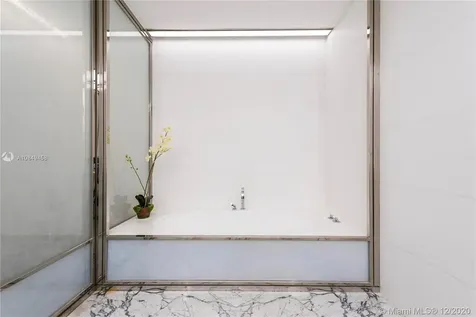 3315 Collins Avenue Miami Beach FL 33140