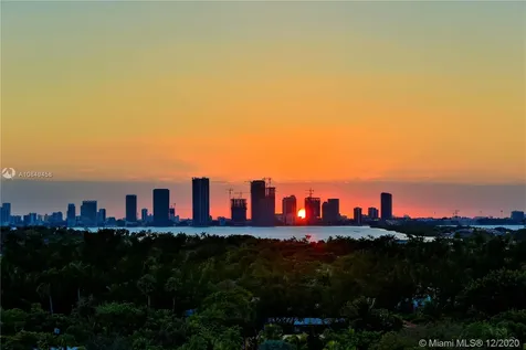 3315 Collins Avenue Miami Beach FL 33140