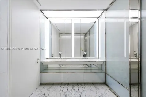 3315 Collins Avenue Miami Beach FL 33140