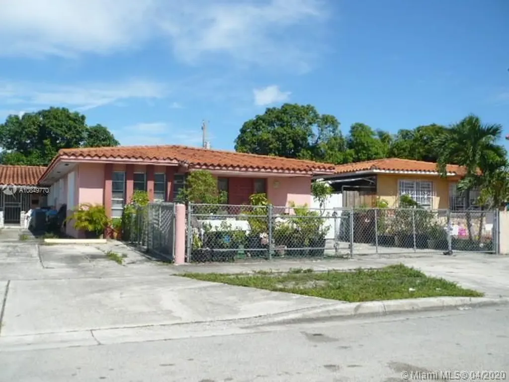 315 E 14th Street Hialeah FL 33010