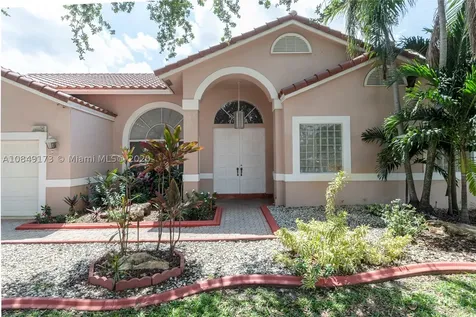 1301 SW 102nd Avenue Pembroke Pines FL 33025