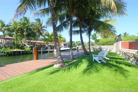 1141 S Alhambra Circle Coral Gables FL 33146