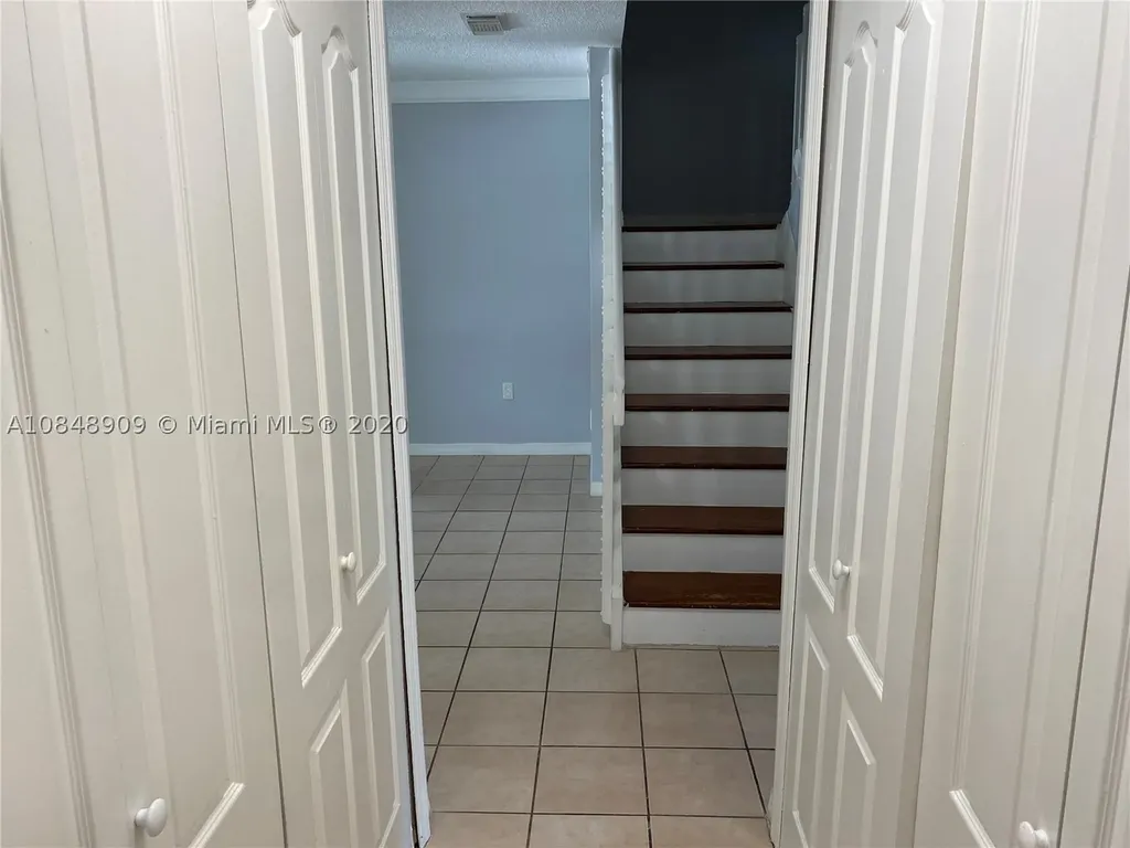 15875 SW 70th Terrace Miami FL 33193