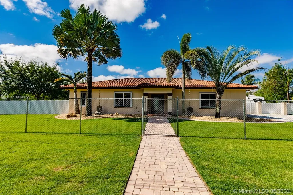 18500 SW 266th Street Homestead FL 33031