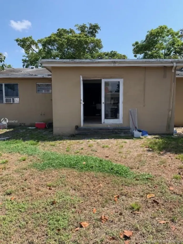 7551 Taylor Street Hollywood FL 33024