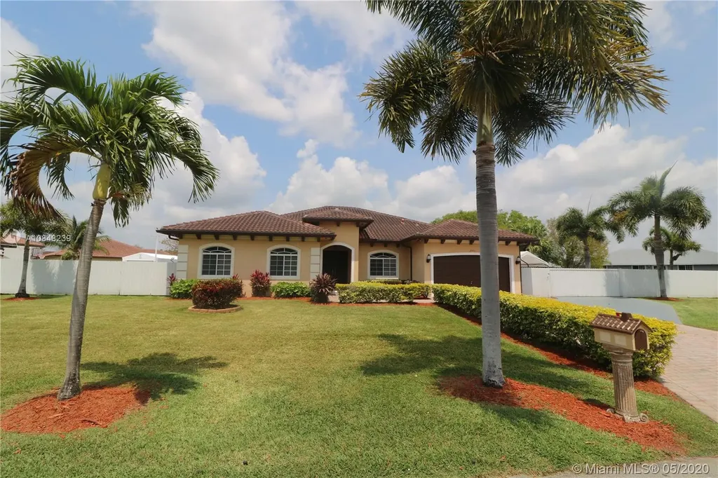 27602 SW 152nd Court Homestead FL 33032