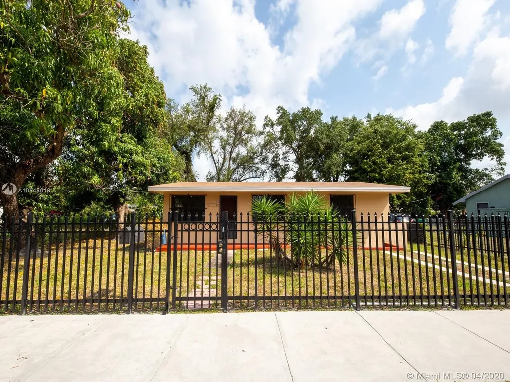 2025 NW 93rd Terrace Miami FL 33147