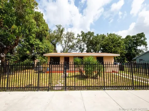 2025 NW 93rd Terrace Miami FL 33147